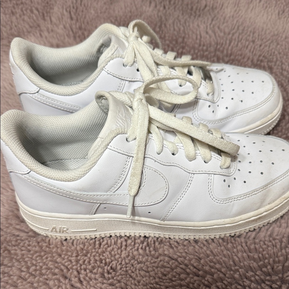 Nike White  Sneakers size 8